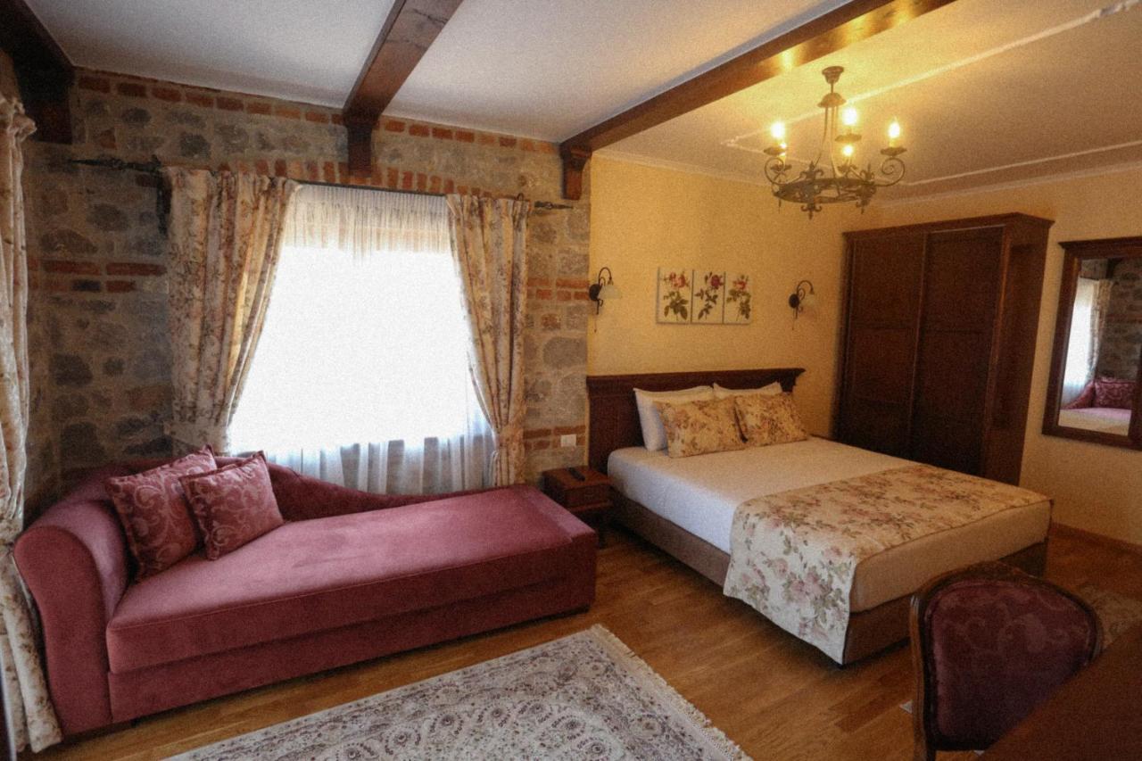 Vila Dante Boutique Hotel Tushemisht Esterno foto